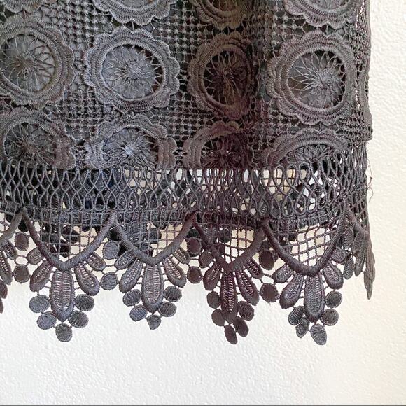Lovers + Friends Escape Crochet Knit Dress NWT Size XS - Picture 11 of 15